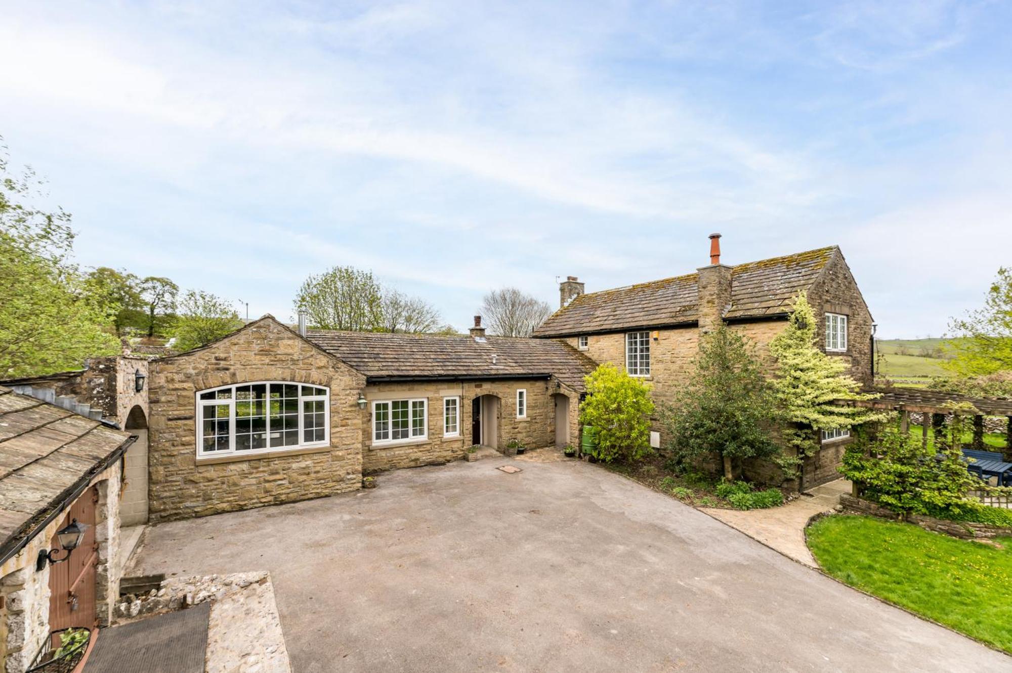 Central Malham Wellbeing Escape Hot Tub & Studio Exterior photo