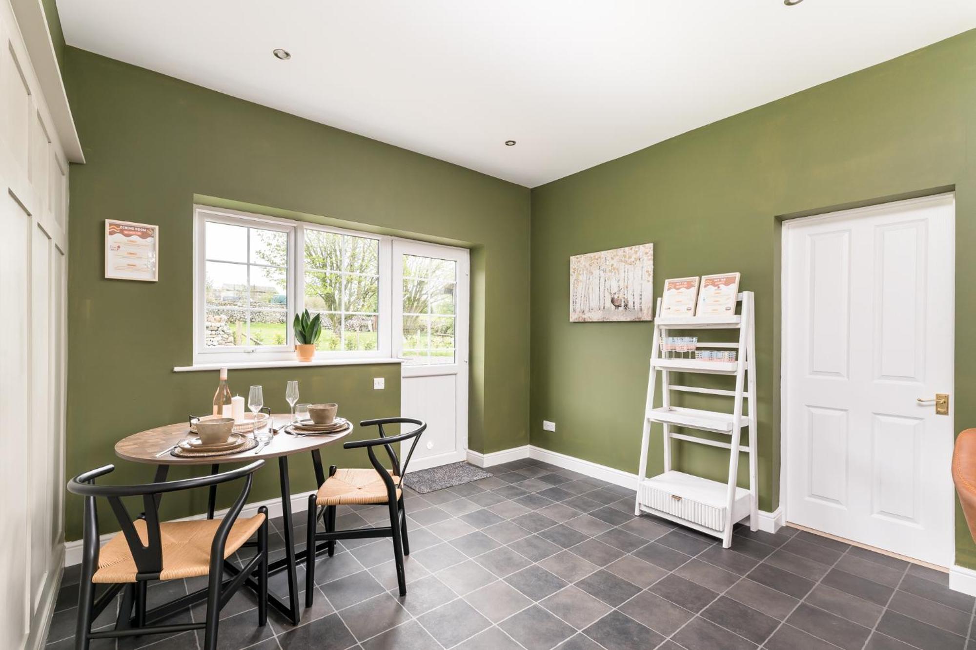 Central Malham Wellbeing Escape Hot Tub & Studio Exterior photo